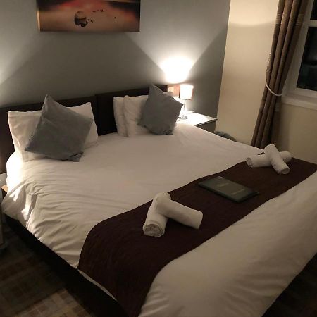 The Anglers Inn Perth Esterno foto