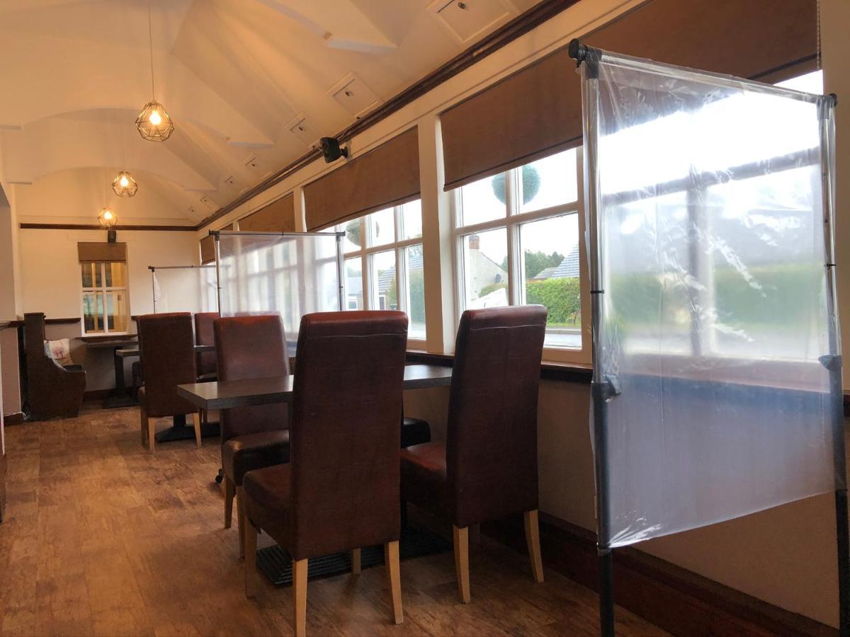 The Anglers Inn Perth Esterno foto
